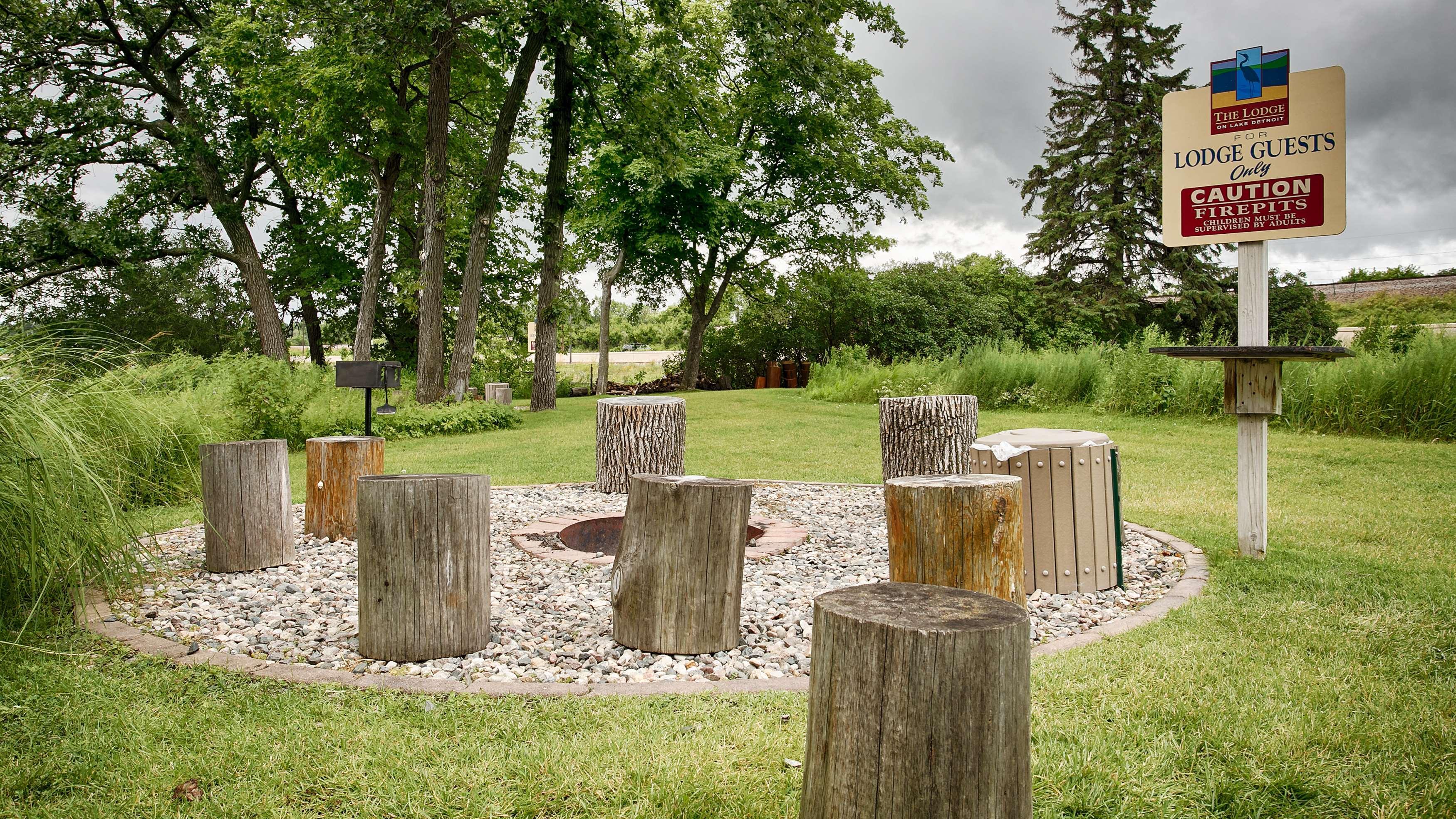 Best Western Premier The Lodge On Lake Detroit Detroit Lakes Esterno foto